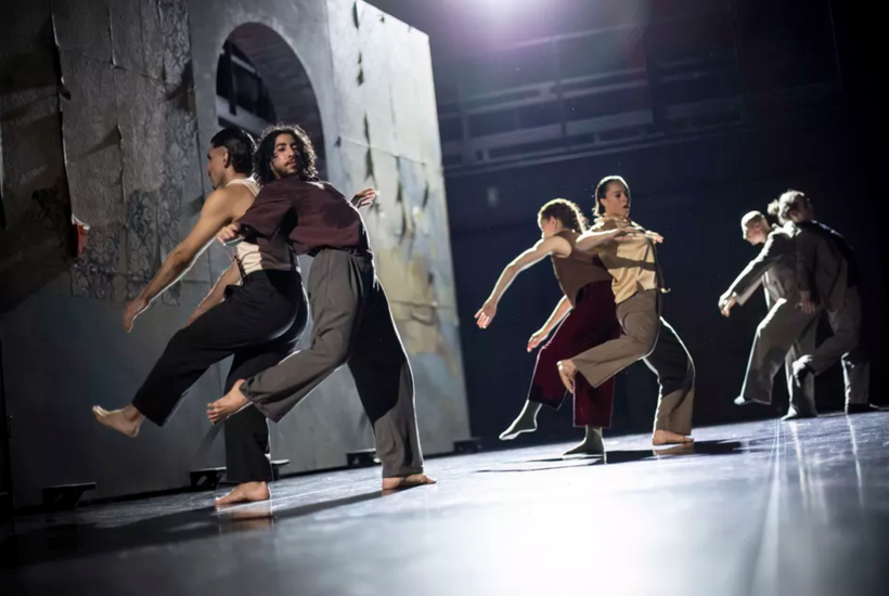 Your Ghosts, My Shadows. Lenka Vagnerová and Company. Photo: Vojta Brtnický.